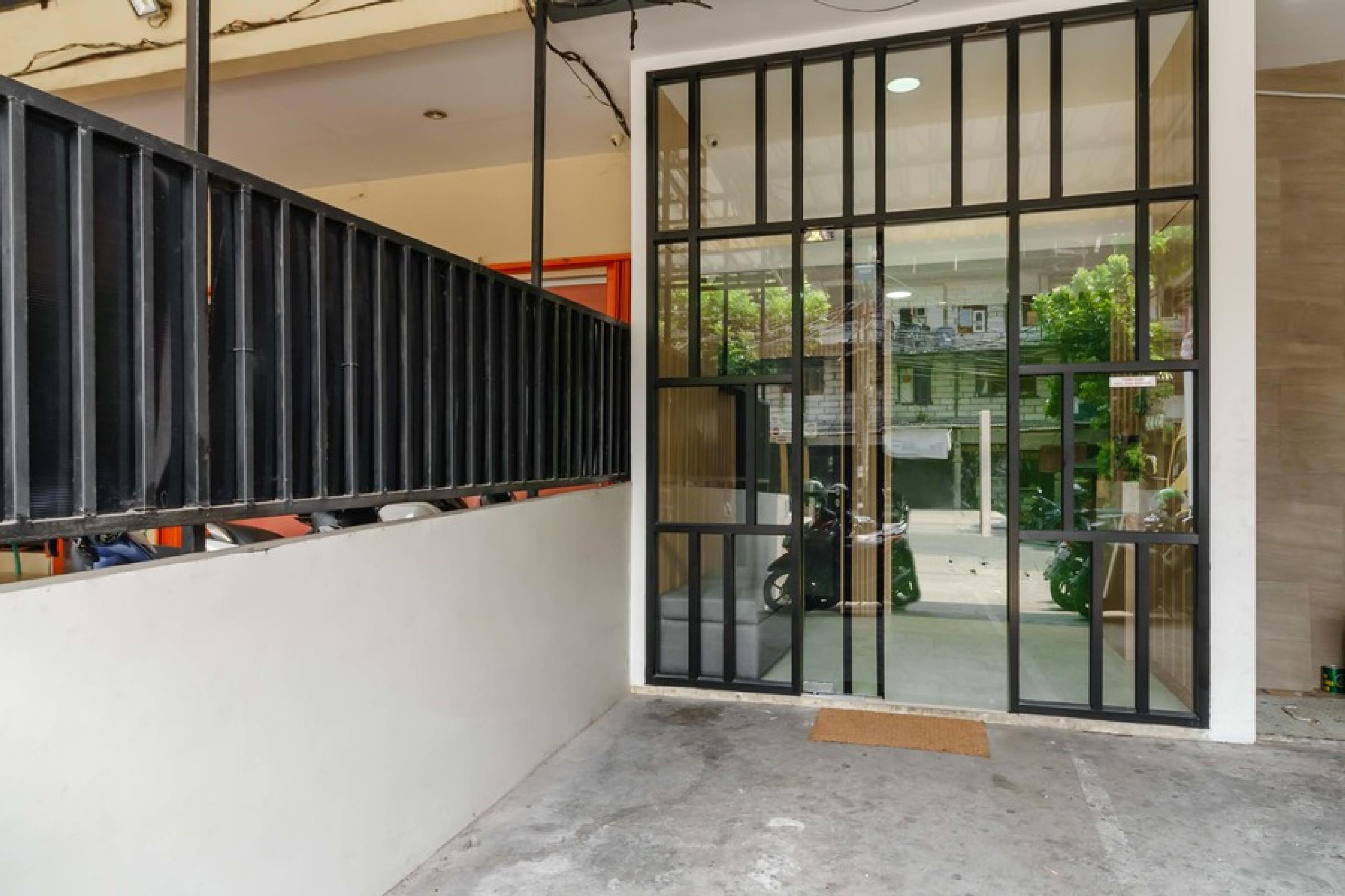 Hotel Reddoorz @ Mangga Besar 2 Dżakarta Zewnętrze zdjęcie