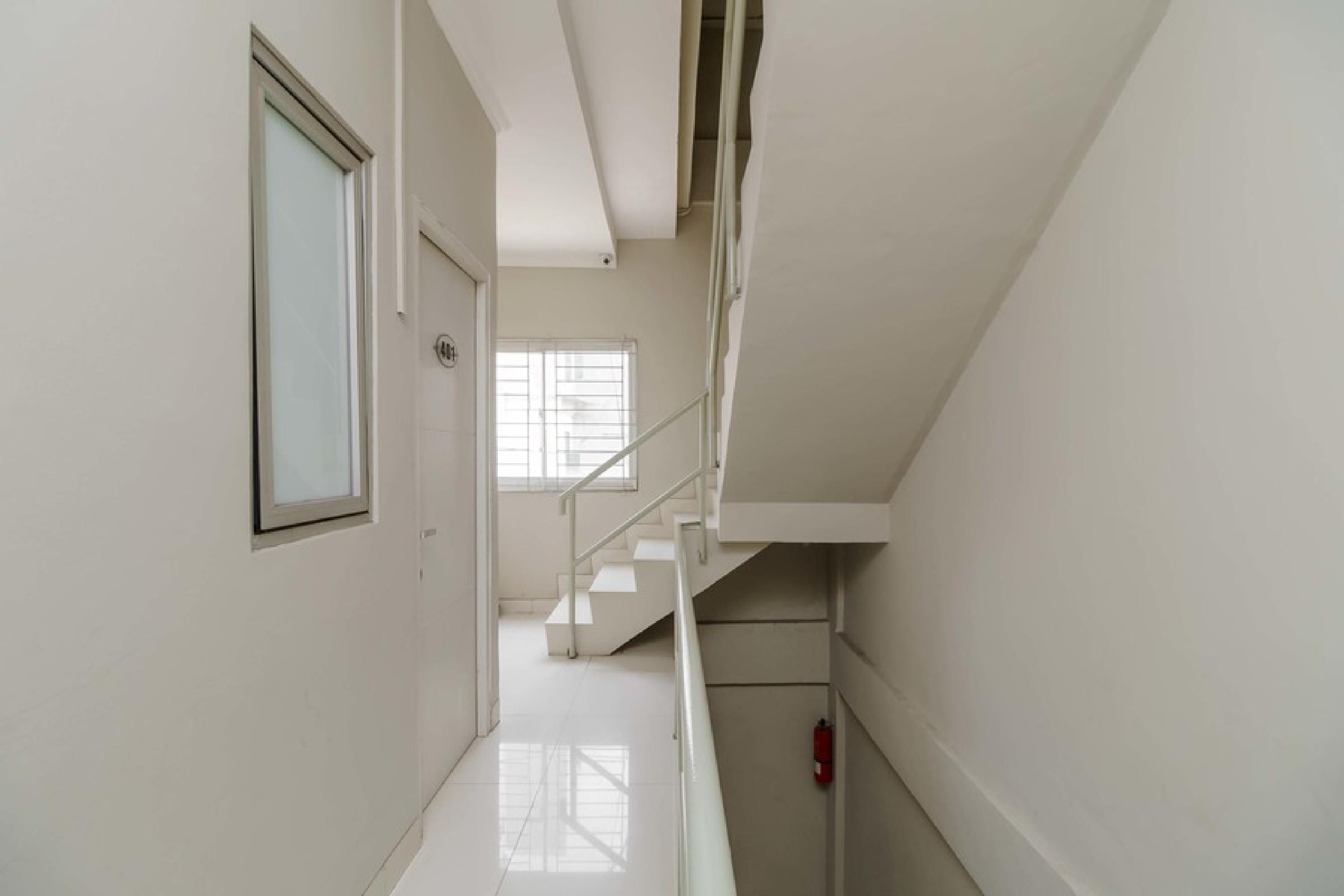 Hotel Reddoorz @ Mangga Besar 2 Dżakarta Zewnętrze zdjęcie